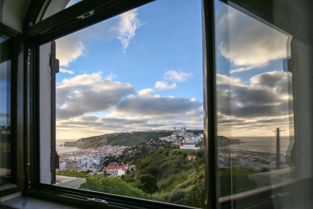 Quartos Da Tia Laura Nazaré Exterior photo